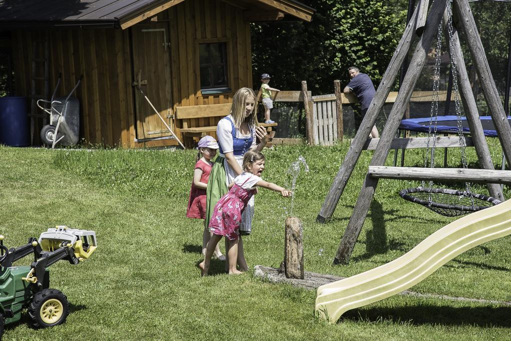 Gasthof Brentwirt Casa de hóspedes Leogang Exterior foto