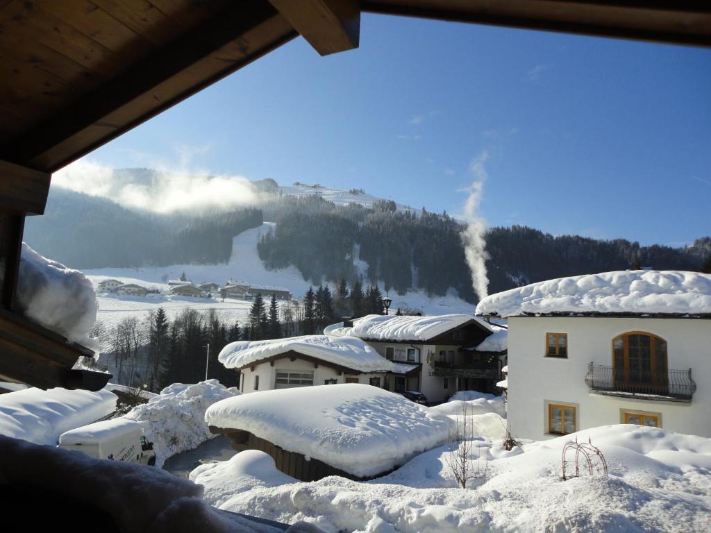 Gasthof Brentwirt Casa de hóspedes Leogang Quarto foto