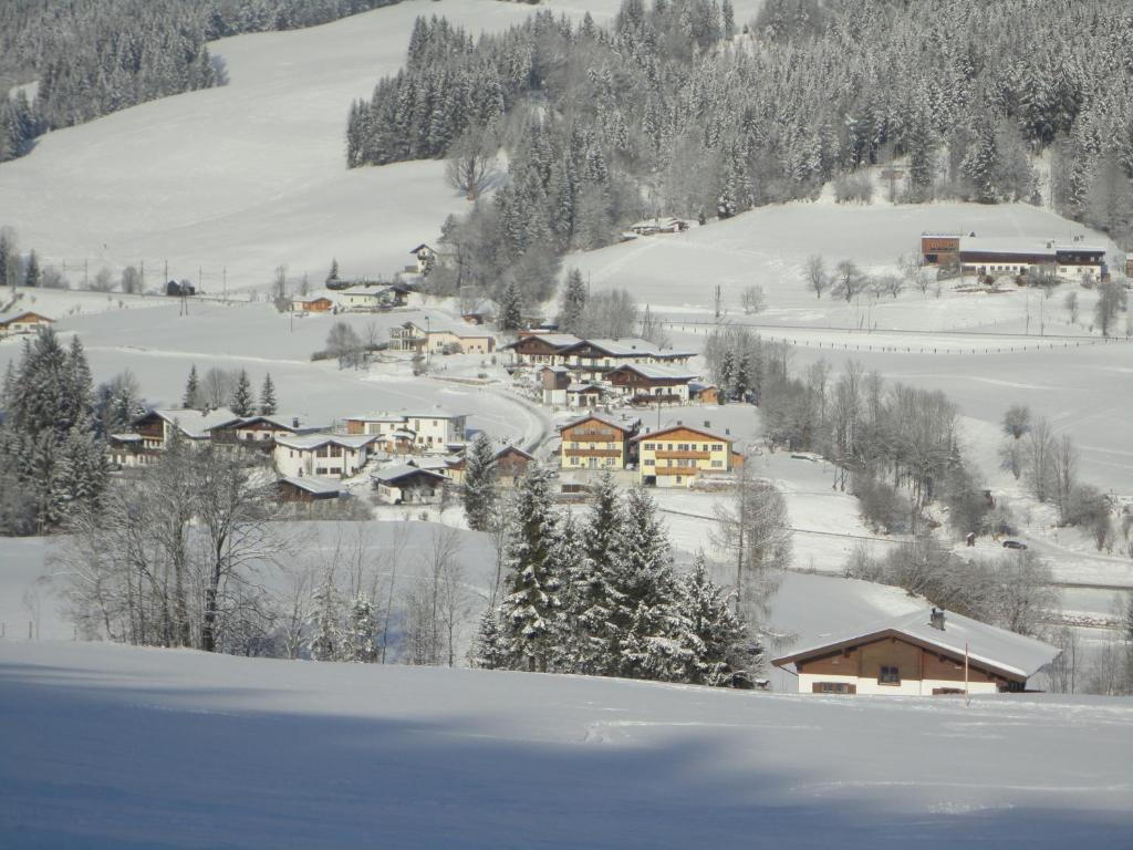 Gasthof Brentwirt Casa de hóspedes Leogang Exterior foto