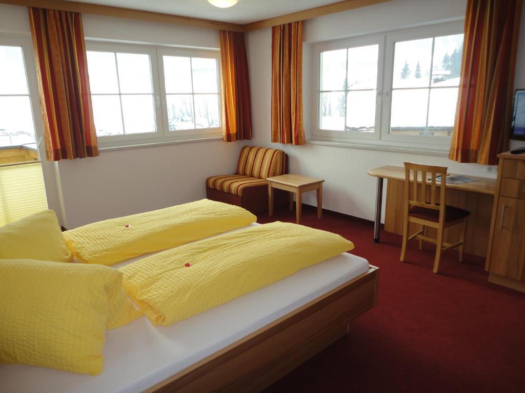 Gasthof Brentwirt Casa de hóspedes Leogang Quarto foto
